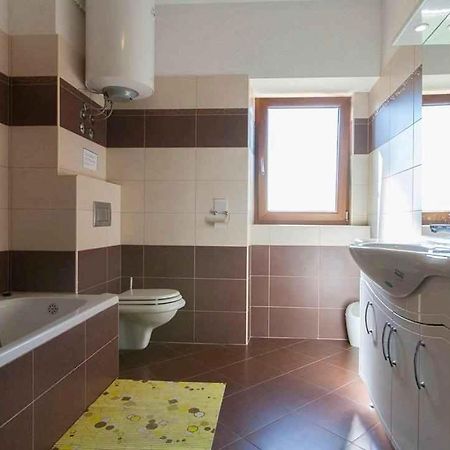 Holiday Home In Dolenja Vas - Istrien 51825 Exterior photo