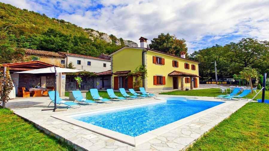 Holiday Home In Dolenja Vas - Istrien 51825 Exterior photo
